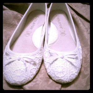 white lace flats